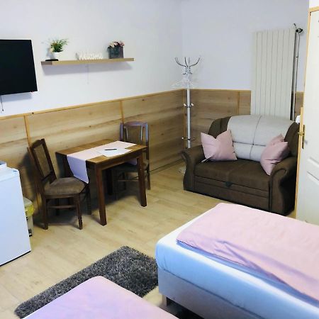 Melania Vendeghaz Hotel Balatonfőkajár Bagian luar foto