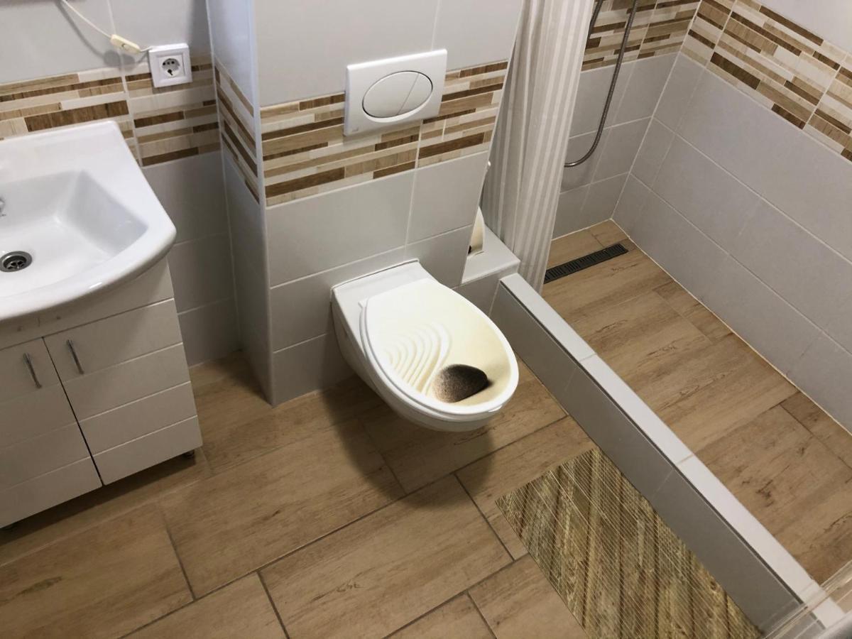 Melania Vendeghaz Hotel Balatonfőkajár Bagian luar foto